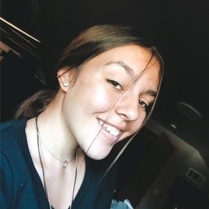 Meet your Posher, Jenna